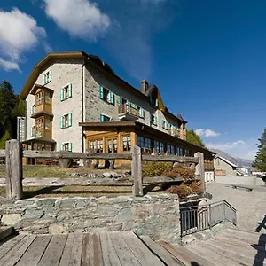 Li Arnoga Hotel